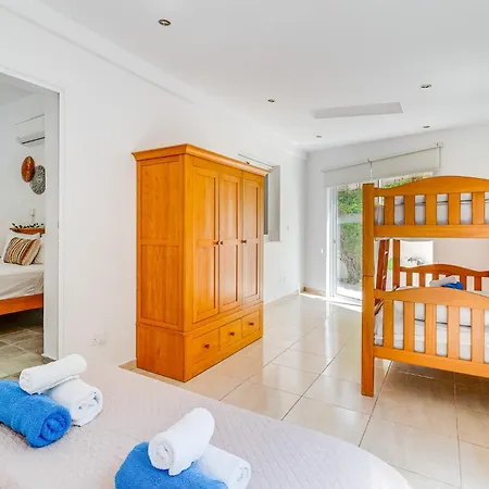 The Bridge By Ezoria * Κόλπος των Κοραλλιών