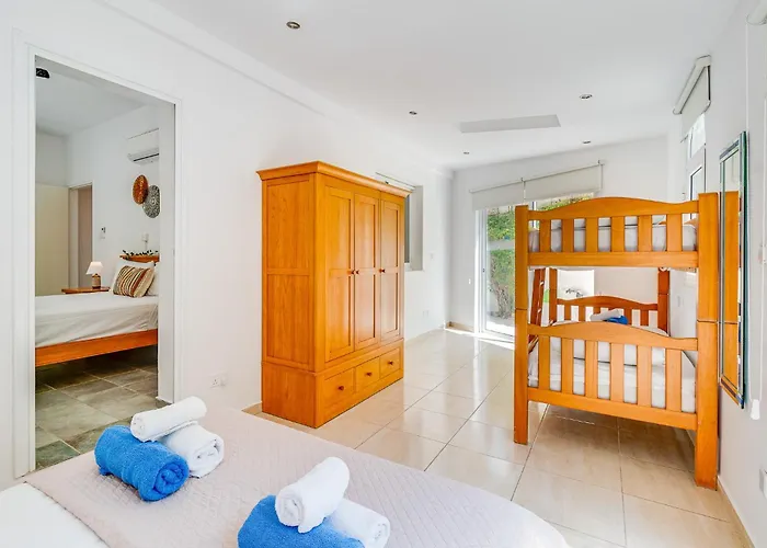 The Bridge By Ezoria * Golful Coralilor